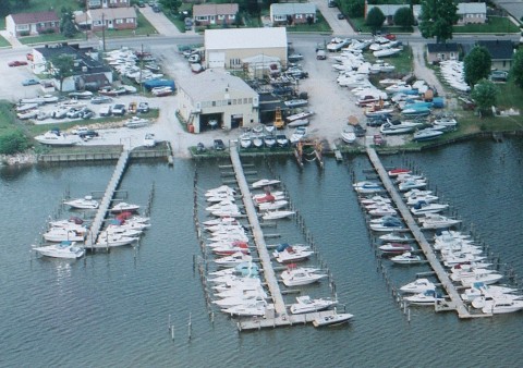 Riverside Marine Marina